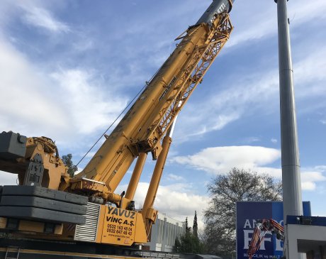 LIEBHERR LTM 1300